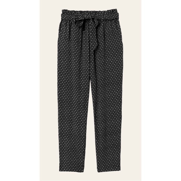 H&M High Waisted Paperbag Pants - Picture 1 of 12